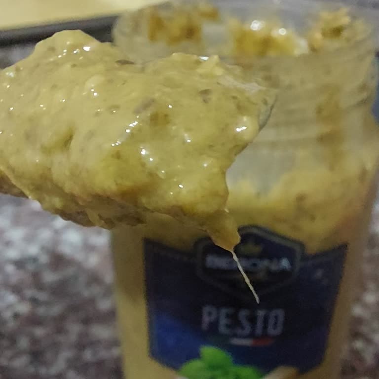 Aldığım Pesto Sosun İçinden Kıl Çıkması Ve Gıda Güvenliği Endişesi
