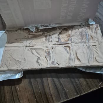 Bozuk Çikolata Satışı Nedeniyle Sağlık Endişesi Ve Para İadesi Talebi