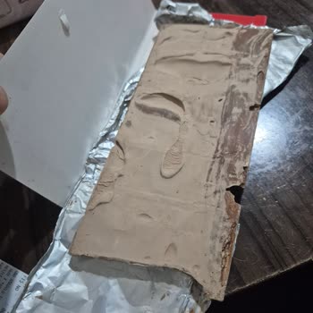 Bozuk Çikolata Satışı Nedeniyle Sağlık Endişesi Ve Para İadesi Talebi