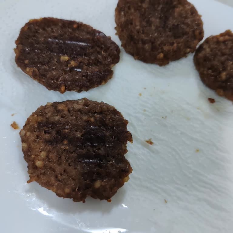 Köftede Balık Tadına Benzer Garip Tat Ve Güvensizlik