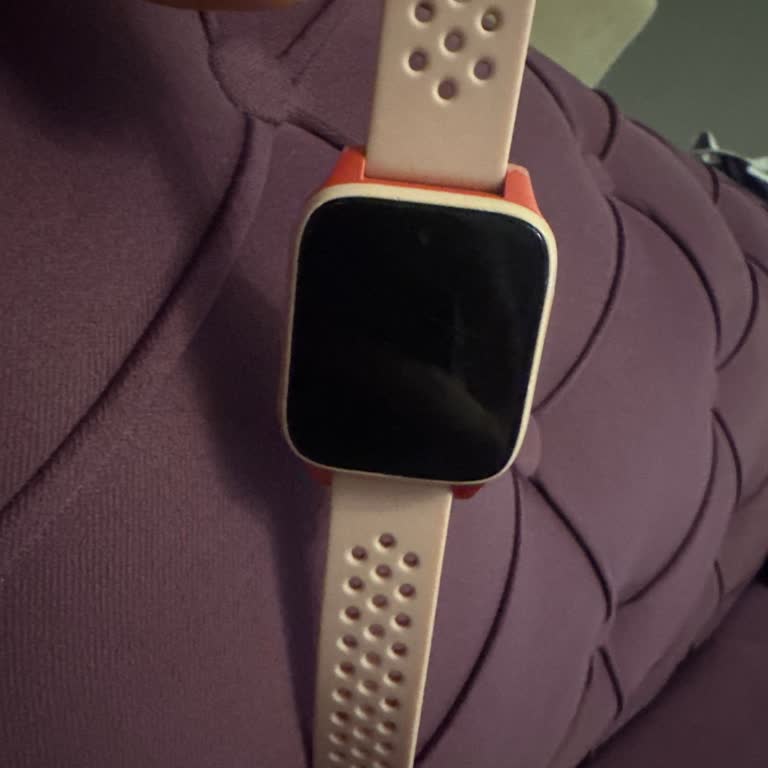 TCL Akıllı Saat Kendi Kendine Kapanıyor!