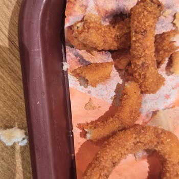 Vialand Popeyes Şubesinde Soğuk Ve Yanmış Ürünler, İlgisiz Personel