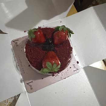 Sipariş Ettiğim Pastanın Porsiyonu Beklediğimden Küçüktü