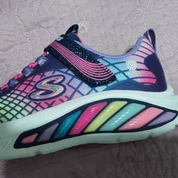 Skechers Çocuk Ayakkabısının Işıkları 3 Günde Bozuldu, İade Talep Ediyorum
