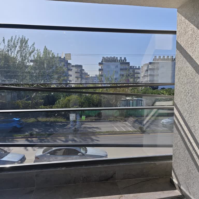 Albert Genau Cam Balkon Sistemi İlk Kullanımda Arızalandı, Sorunlar Giderilmiyor