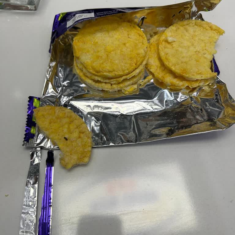 Eti Gong Ürününde Hijyen Sorunu: Paketten Kurt Çıktı