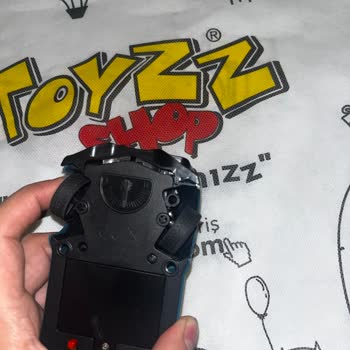 Hediye Gelen Uzaktan Kumandalı Araba Kırık Çıktı