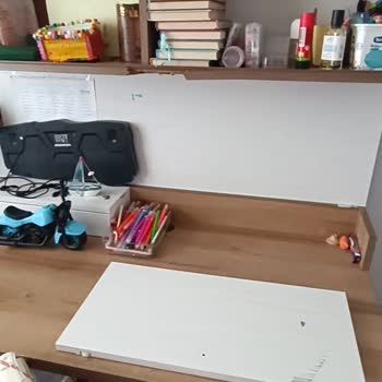 Çocuk Dolabının Tasarım Hatası Nedeniyle Yaşanan Tehlikeli Kaza Ve Güvenlik Endişesi