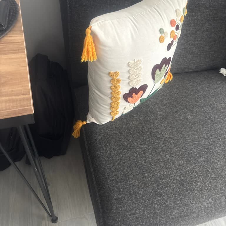 Vivense Ücretini Ödediğim Koltuk Kolları Aylarca Teslim Edilmedi