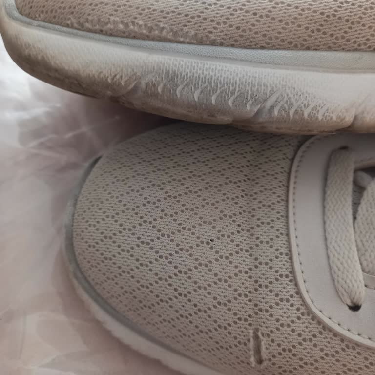 Skechers Summits Ayakkabıda 1 Yılda Deformasyon Ve Yırtık, Değişim Talebim Reddedildi