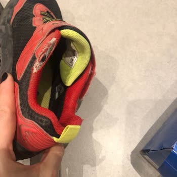 Skechers Çocuk Ayakkabısında Erken Deformasyon Ve Yetersiz Müşteri Desteği