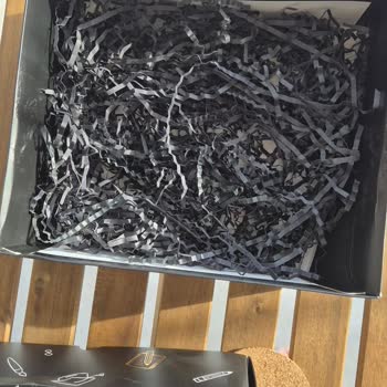 Öğretmenler Günü Hediyesi Kötü Paketleme Nedeniyle Kullanılamaz Hale Geldi