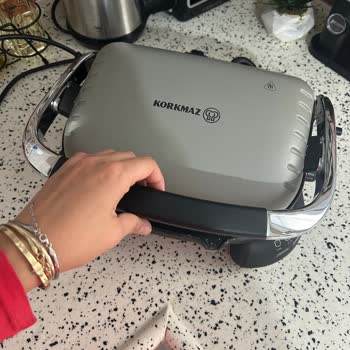 Kısa Sürede Soyulan Tost Makinesi Tabanı Hayal Kırıklığı Yarattı