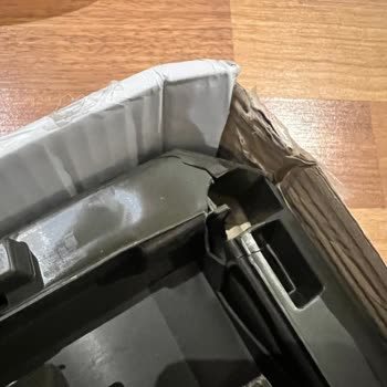 Kırık Gelen Ürün İadesinde Gecikme Ve Müşteri Hizmetlerinde Çözüm Eksikliği