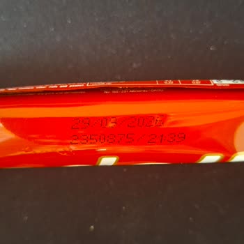 Son Kullanma Tarihi Geçmemiş Tadelle Çikolatada Renk Ve Tat Bozulması