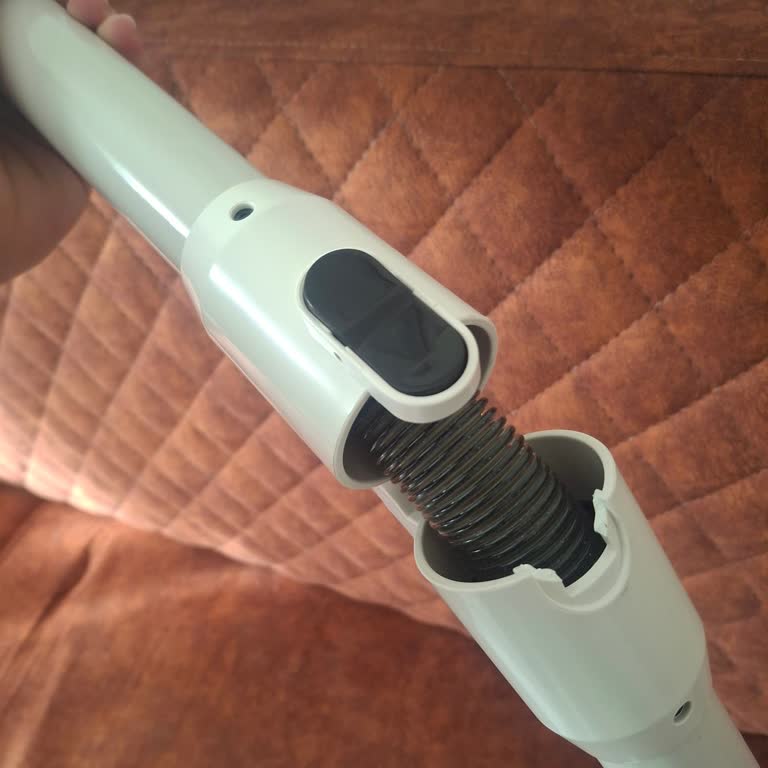 Kendiliğinden Kırılan Süpürge Parçası Ve Garanti Belirsizliği Mağduriyeti