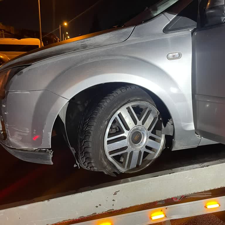 Axa Sigorta Hasar Dosyam Bekliyor Aracım Serviste İşlem Yapılmıyor