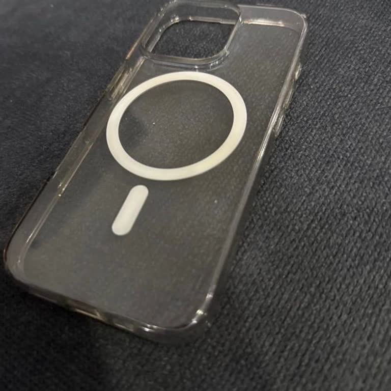 Spigen Şeffaf Kılıf Hızla Sarardı, Çözüm Sunulmadı