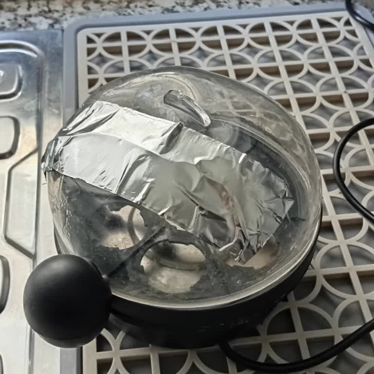 Sinbo Yumurta Makinesi Kapağı Eridi Müşteri Hizmeti Ücret Talep Etti