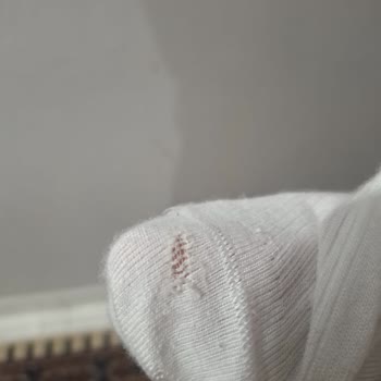 İlk Kullanımda Bozulan Çorap Ve İade Talebime Cevap Alamıyorum