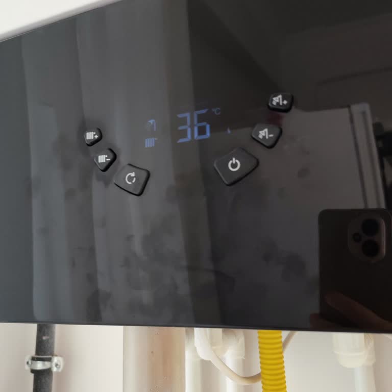 Daikin Kombide Yıllardır Süren Bar Yükselmesi Sorunu Ve Kalıcı Çözüm İsteği