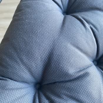 IKEA Sandalye Minderi Kısa Sürede Deforme Oldu Ve Tutuculuğunu Kaybetti