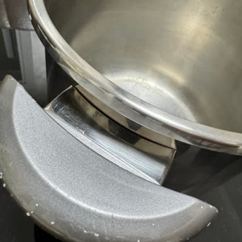 Düdüklü Tencere Patladı Çocuklarım Tehlike Atlattı Evimde Büyük Hasar Oluştu