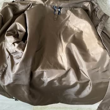 Intersport Eksik Gönderilen Mont Parçası Nedeniyle Mağduriyet Yaşıyorum