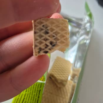 Migros Hemen'den Aldığım Gofrette Kötü Koku Ve Sert Parça Şoku