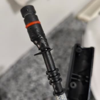 Buharlı Temizleyici Tabancası Üçüncü Kullanımda Kırıldı, Mağduriyet Yaşadım