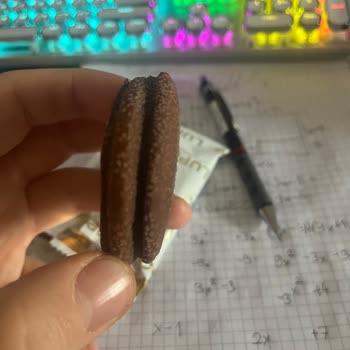 Aldığım Luppo'nun Üzerinde Benekler Ve Farklı Tat Sorunu