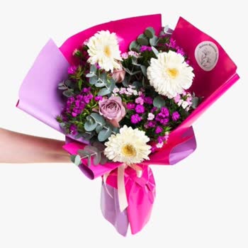 Aldığım Çiçekler Görselden Tamamen Farklı Ve Kötüydü