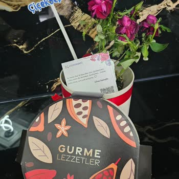 Aldığım Çiçekler Görselden Tamamen Farklı Ve Kötüydü