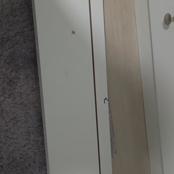 Kısa Sürede Kırılan Dolap Çekmecesi İçin Ücretsiz Onarım Talebi