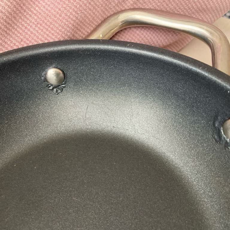 Karaca Tava Paslandı, Fatura Ve Çözüm Sunulmadı