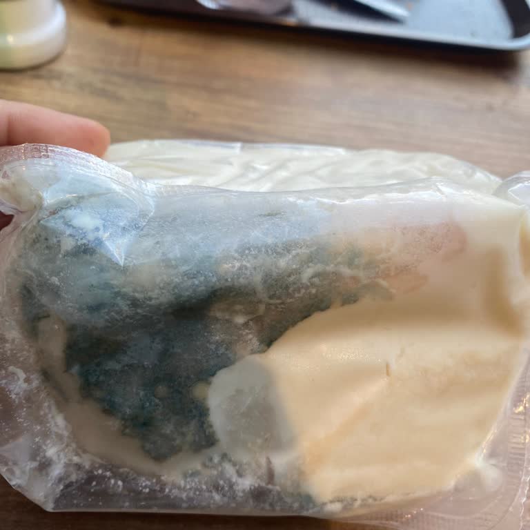 Migros'tan Aldığım Küflü Beyaz Peynirle Hayal Kırıklığı