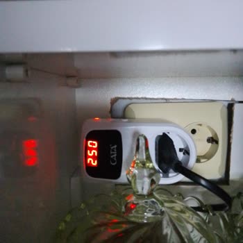 20 Yıldır Devam Eden Yüksek Voltaj Sorunu Ve Cihaz Zararları İçin Çözüm Bekliyorum