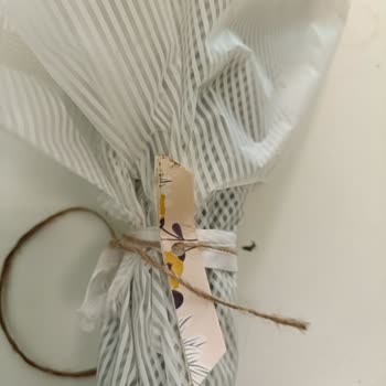 Gönderilen Çiçek Ve Not Beklentileri Karşılamadı