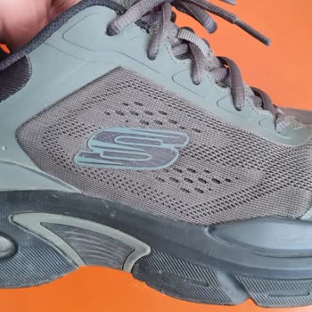 Kısa Sürede Tabanı Yarilan Skechers Ayakkabı İçin Değişim Talebi