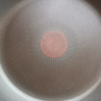 Kısa Sürede Renk Değişimi Ve Yapışma Sorunu Yaşadım