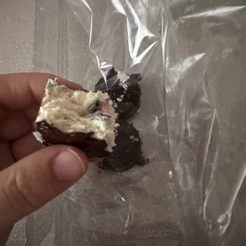 Pişmaniye İçinden Taş Çıkması Nedeniyle Sağlık Ve Güvenlik Endişesi