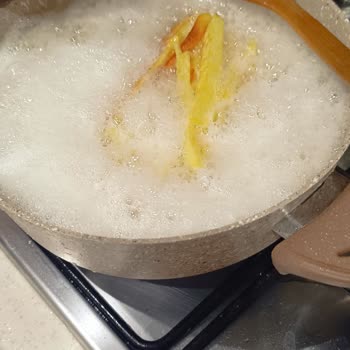 A101 Vera Ayçiçek Yağı Kızartma Yapmadı Haşladı