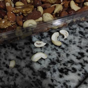 Migros Satın Aldığım Kuruyemişte Küf Ve Kurt Sorunu Yaşadım