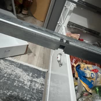 Samet Mutfak Dolabı Raylarının Plastik Tırnakları Kırıldı, Yedek Parça Bulunamıyor