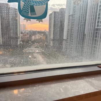 İstanbul 216 Yaklaşık 6 Aydır Bloktaki Camlarımız Temizlenmiyor