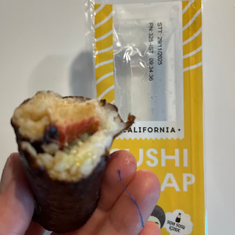 Sushi Wrap İçinden Plastik İp Çıkması Ve Hijyen Endişesi