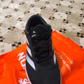 Altı Ayda Yırtılan Ayakkabıya Garanti Reddi Mağduriyeti