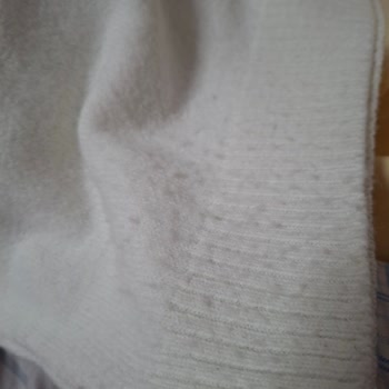 Yeni Alınan Kazak İki Kez Giyilmeden Tüylenip İade Alınmadı