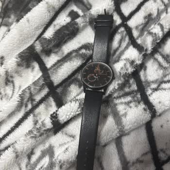 Sahte Saat Reklamı Ve İletişimsiz Satıcı Nedeniyle Mağduriyet