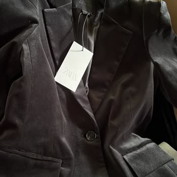 Zara Online Siparişimde Yanlış Renk Ceket Gönderimi Ve Sorunun Çözülememesi